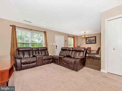 133 Heathfield Dr, Frederick, MD 21702 - photo 4