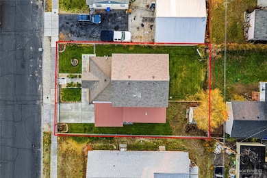 2208 W Spruce St, Moses Lake, WA 98837 - photo 4