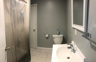 144 S Lewis Ave unit 3, Waukegan, IL 60085 - photo 3