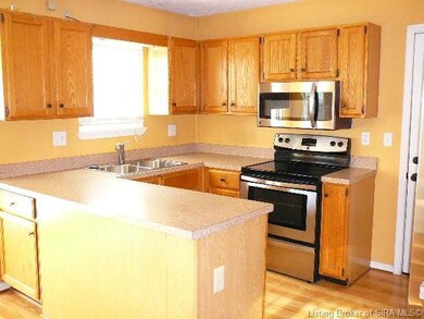 4304 Jeffers Dr, New Albany, IN 47150 - photo 6