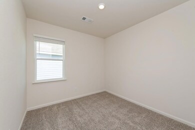 10833 Copper Hills Ln, Fort Worth, TX 76108 - photo 3