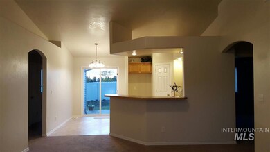 228 E Whitbeck St, Kuna, ID 83634 - photo 2