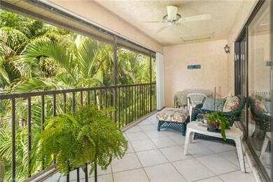 990 8th St S unit 2A, Naples, FL 34102 - photo 2