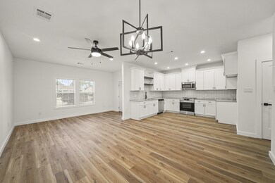 6206 Lyndhurst Dr unit AB, Houston, TX 77087 - photo 3