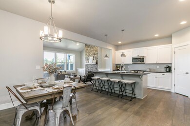 3996 SW Coyote Ave, Redmond, OR 97756 - photo 5