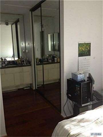 Master bedroom w/his-her closets and full bath