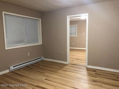 7522 Crestview Dr, Tobyhanna, PA 18466 - photo 6