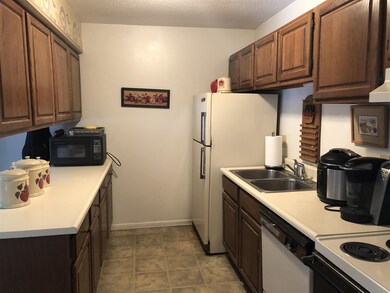 86 Twin Oaks Terrace, South Burlington, VT 05403 - photo 4