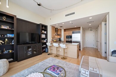 Trump International Hotel & Tower - Chicago unit 71C, Chicago, IL 60611 - photo 6