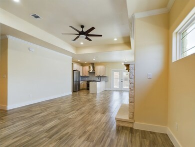 1605 Redwood Ct, Fredericksburg, TX 78624 - photo 5