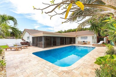 The perfect tropical oasis and fully fenced privat