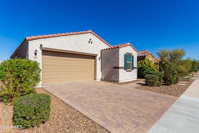 622 E Elm Ln, Avondale, AZ 85323 - photo 2