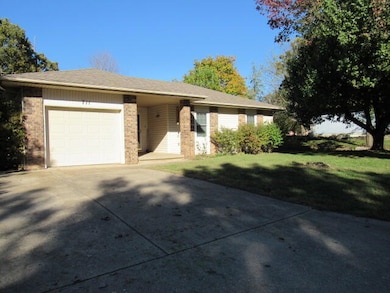 711 E Striper Dr, Nixa, MO 65714 - photo 3