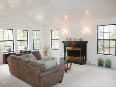 8800 Hardy Way, Gold Hill, OR 97525 - photo 5