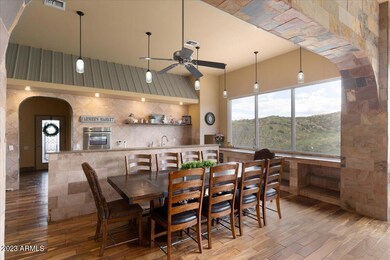 Dining/Kitchen