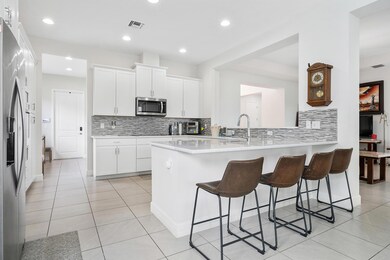 15894 Meadowlark Ct, Loxahatchee, FL 33470 - photo 4