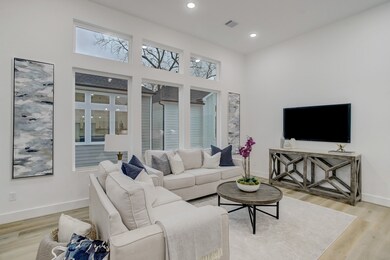 107 W Whitney St unit B, Houston, TX 77018 - photo 5