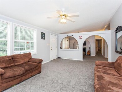 125 Wilde Brook Dr, Asheville, NC 28806 - photo 6