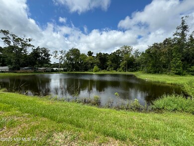 1324 Ellis Rd S, Jacksonville, FL 32205 - photo 3