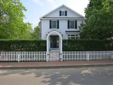 Classic Edgartown front entrance