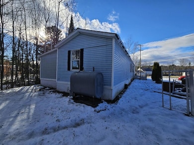 1001 Main St, Wilton, ME 04294 - photo 4