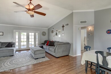 914 W Mesquite St-7