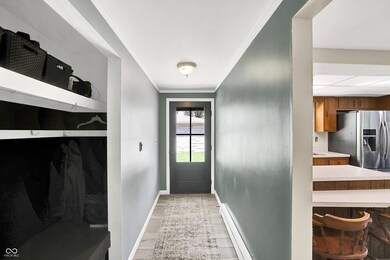 2011 Timbercrest Dr, Columbus, IN 47203 - photo 5