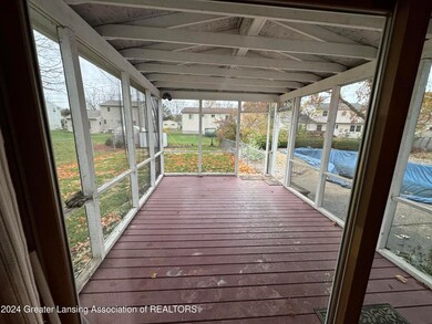 1136 Arlington Dr, Lansing, MI 48917 - photo 4