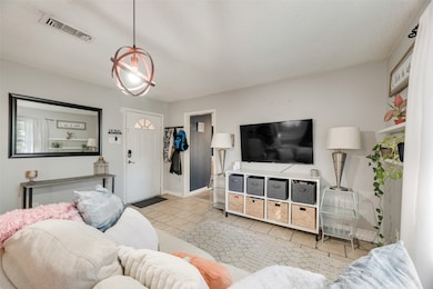 1008 Russell Ln, Bedford, TX 76022 - photo 6