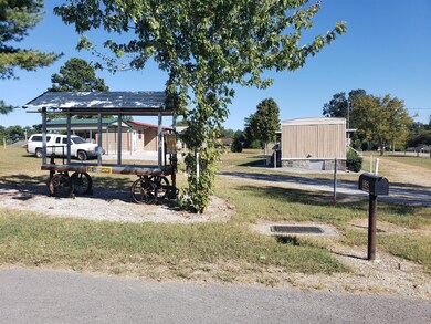 332 Hendrixson Dr, Manchester, TN 37355 - photo 6