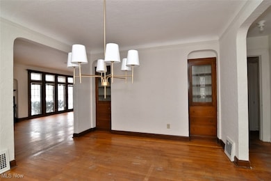 3563 Latimore Rd, Shaker Heights, OH 44122 - photo 7