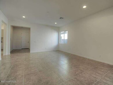 007_Living Room