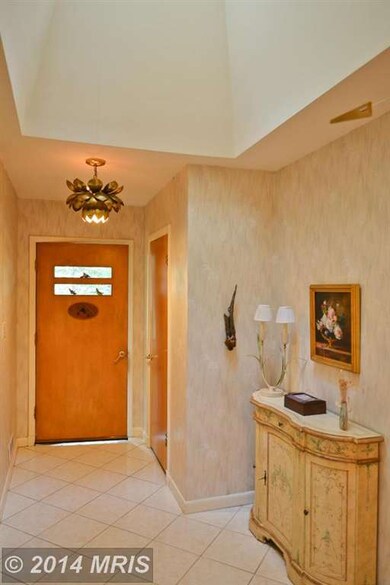 6367 Dockser Terrace, Falls Church, VA 22041 - photo 3