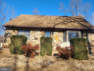 960 Swover Creek Rd, Edinburg, VA 22824 - photo 5