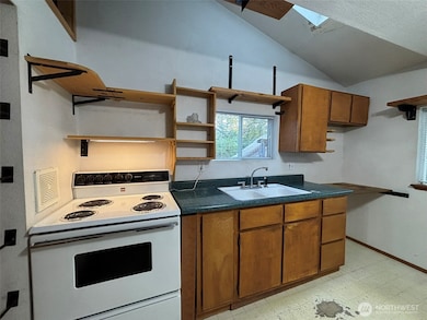 20 NE Saber Dr, Belfair, WA 98528 - photo 4