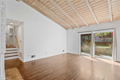 5257 Sale Ave, Woodland Hills, CA 91364 - photo 2