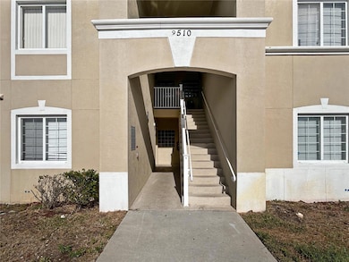 9510 Newdale Way unit 102, Riverview, FL 33578 - photo 3