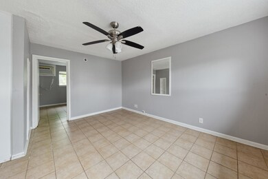 3906 Video St unit F, Dickinson, TX 77539 - photo 6