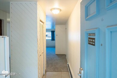 04-Front Door_ELI04647-HDR-Edit