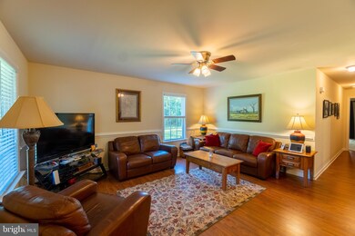 6477 Southfork Ln, Locust Grove, VA 22508 - photo 4