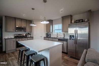 6812 E Schatz Dr, Elgin, ND 58533 - photo 3