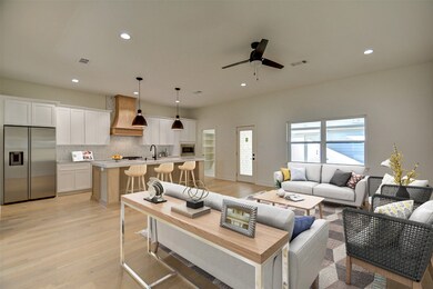 1034 Bethlehem St, Houston, TX 77018 - photo 5