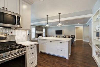 1011 Richelieu Ln, Houston, TX 77018 - photo 3