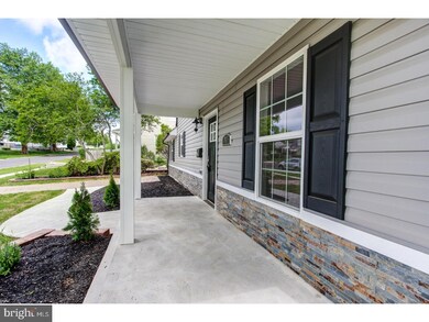 30 Azalea Ln, Levittown, PA 19055 - photo 2