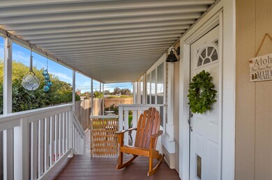 03 - Porch