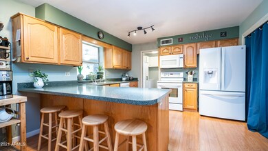 4711 East Flossmoor Circle-12