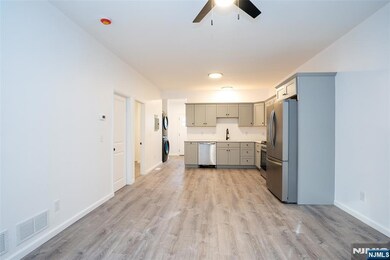 40 N York St, Paterson, NJ 07524 - photo 3