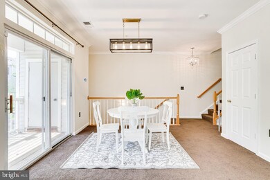 13054 Marcey Creek Rd, Herndon, VA 20171 - photo 6