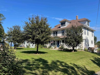 142 Cottage St, Newport, VT 05855 - photo 2