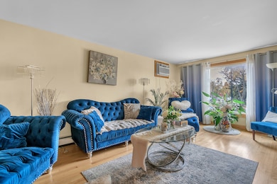 6048 W 79th St, Burbank, IL 60459 - photo 5